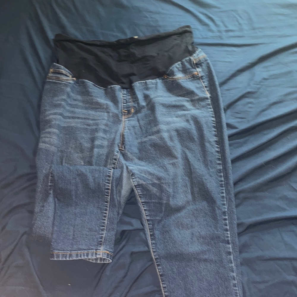 Hybrid and company maternity jeans